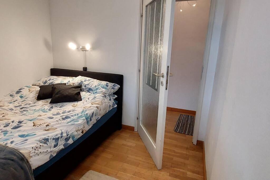 Wohnung Zum Wohlfuehlen Beruflich Und Privat Zell am Main 외부 사진